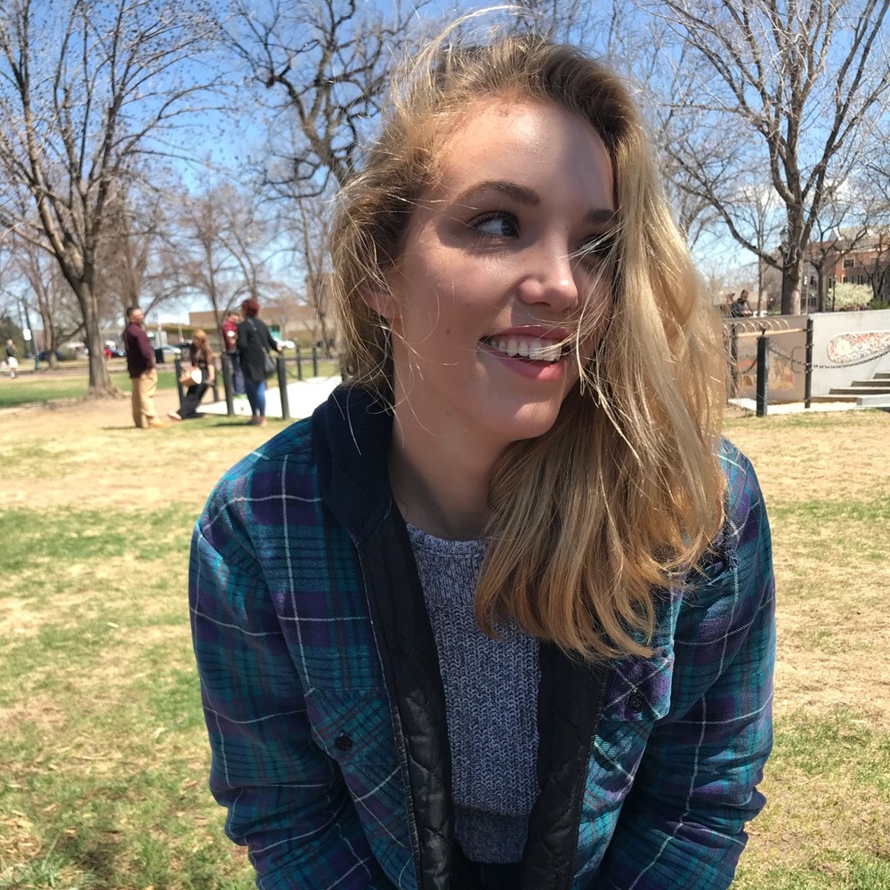 Meet your Posher, Carrie